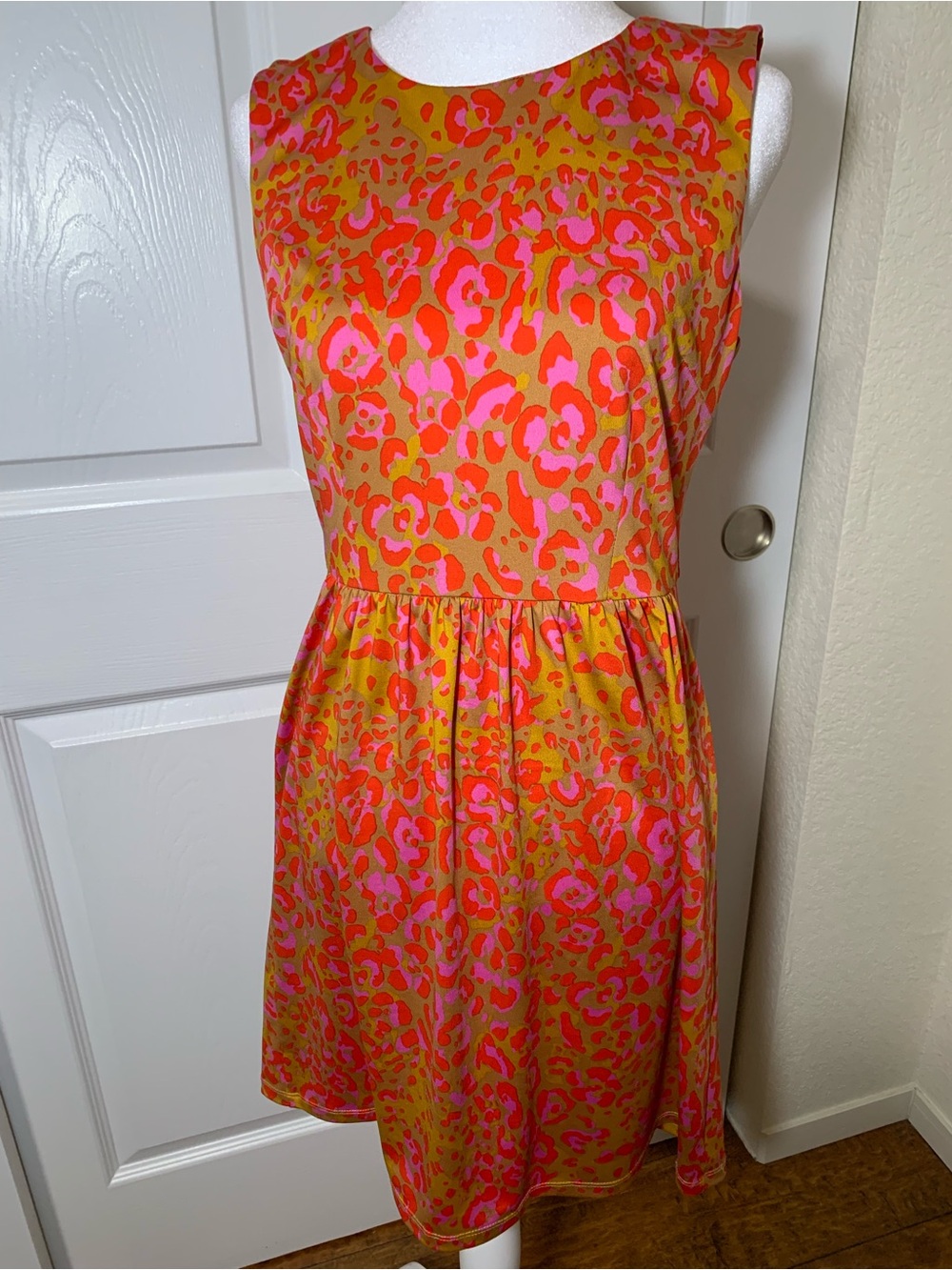JB by Julie Brown Sleeveless Pink & Orange Patterned Midi Dress size S